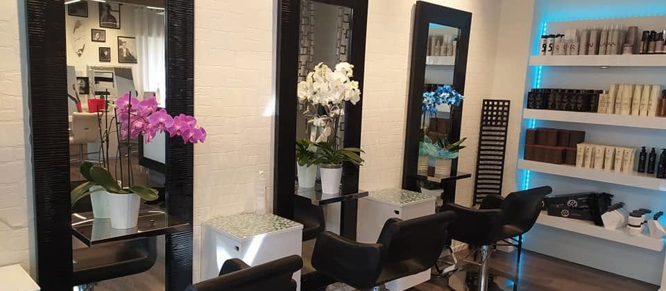 Le postazioni del salone Alessio Stylist 2